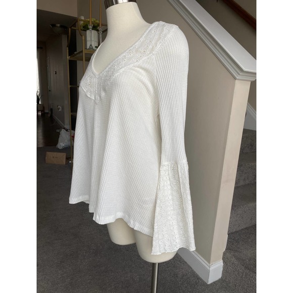 Free people cream tunic thermal top w/ eyelet neckline, bell sleeves, Small, NWT - Picture 4 of 11